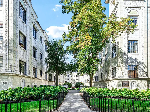 7348 N Ridge Blvd APT 16B, Chicago, IL 60645