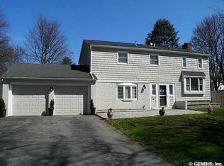 646 Bending Bough Dr, Webster, NY 14580