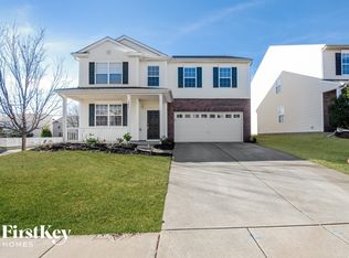 7421 Lamplighter Close Dr, Matthews, NC 28105