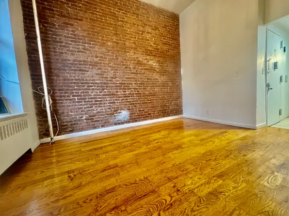 260 West 135th Street image 5 of 6