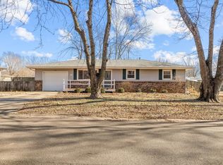 154 S Dennis Ave, Republic, MO 65738