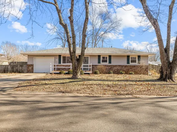 154 S Dennis Avenue, Republic, MO 65738