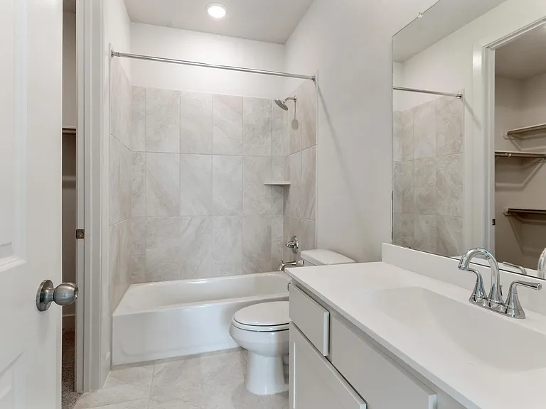 407 Mathis Lake Ct — Photo 15