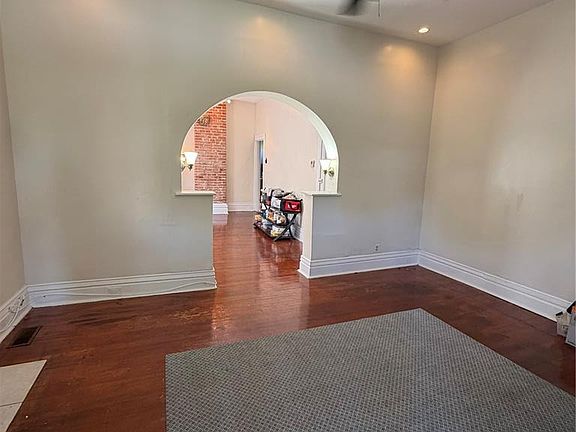 2nd image of 5252 Cote Brilliante Ave