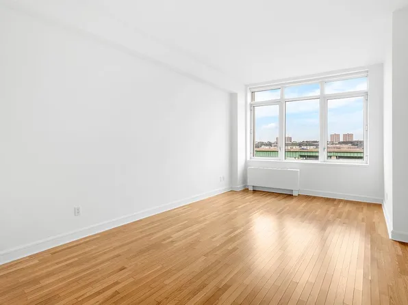 120 Riverside Blvd APT 4L, New York, NY 10069