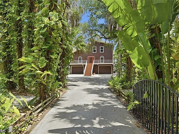 2nd image of 4210 Fulton Cir