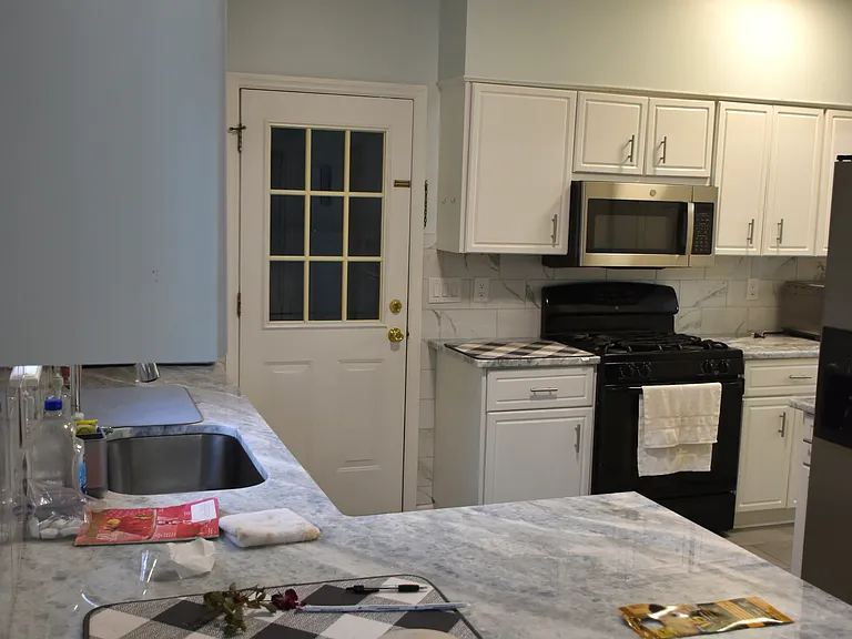 533 Oak Brook Dr — Photo 12