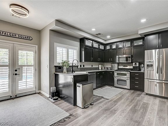 4th image of 3105 Twilight Hills Ave