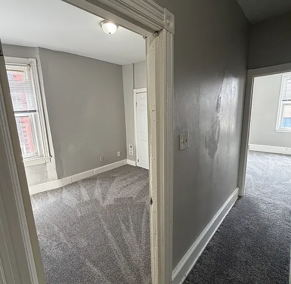 413 N Redfield St — Photo 5