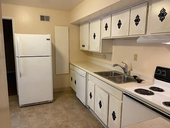 5th image of 1103-1103 Evans Ave #1C