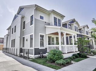 8115 Floral Ave, Skokie, IL 60077