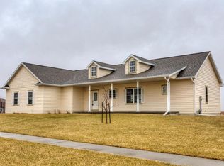 606 W Pine Ave, Norwalk, IA 50211