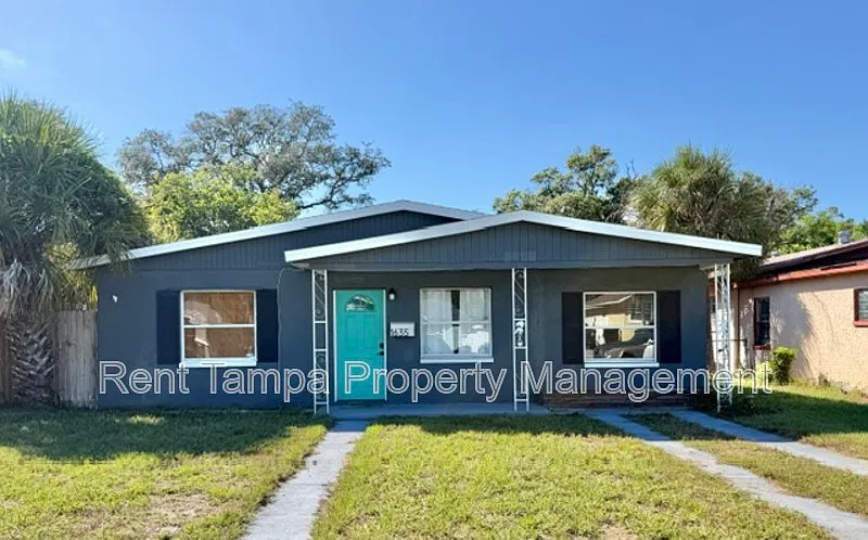 4 bed, 1.0 bath, 1227 sqft, $3,530 — Photo 2