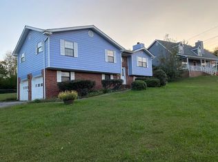 302 Leona Dr, Ringgold, GA 30736