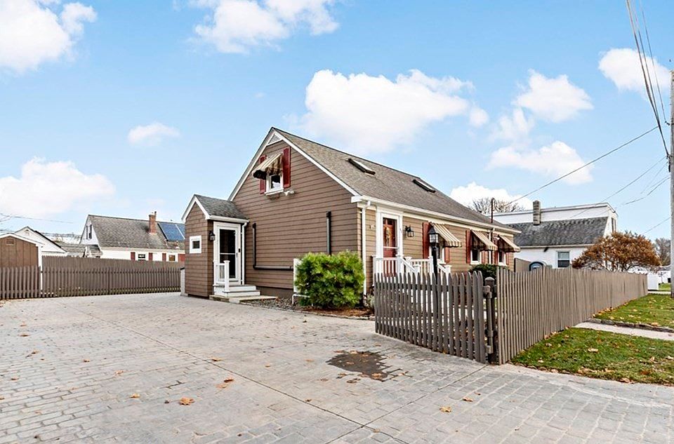 52 Worthen St, Swansea, MA 02777 Zillow