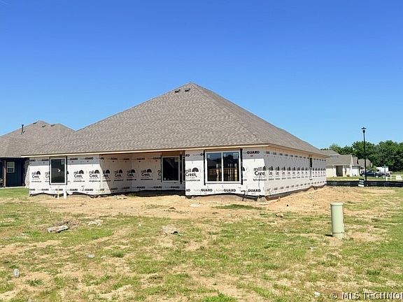 2nd image of 10888 S 279th East Ave