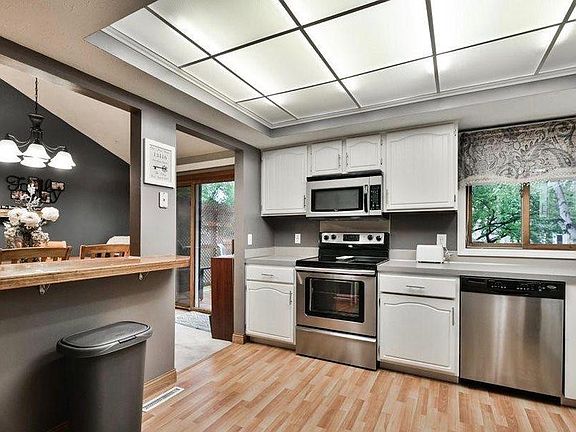 5th image of 13416 Josephine St