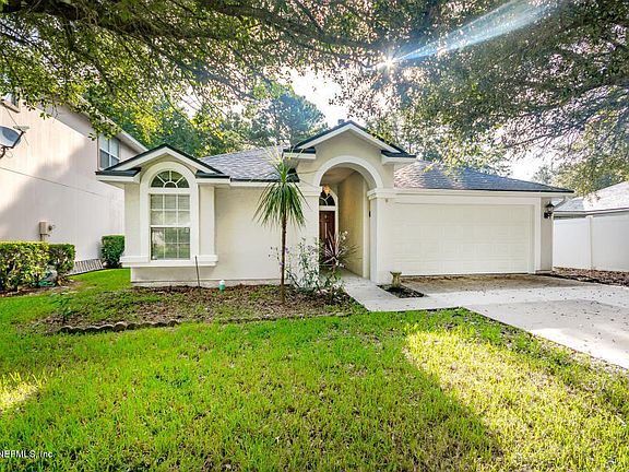 2nd image of 576 Redberry Ln
