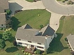 3025 Blossom Cir, Saginaw, MI 48603
