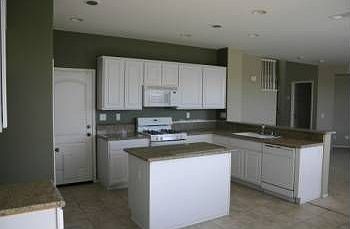 3rd image of 30593 Parkview Ln