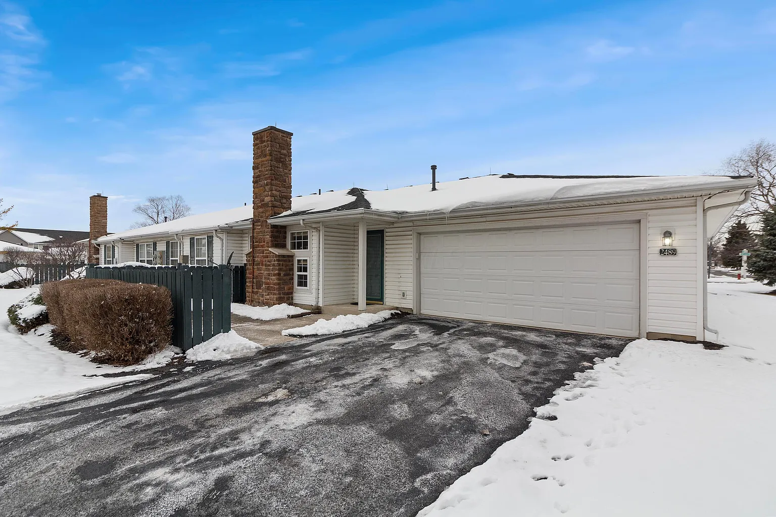 2489 Crystal Springs Dr photo 1