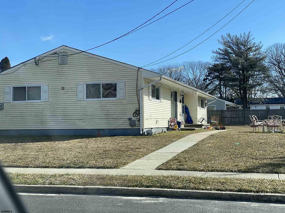 2nd image of 11 Hamilton Dr
