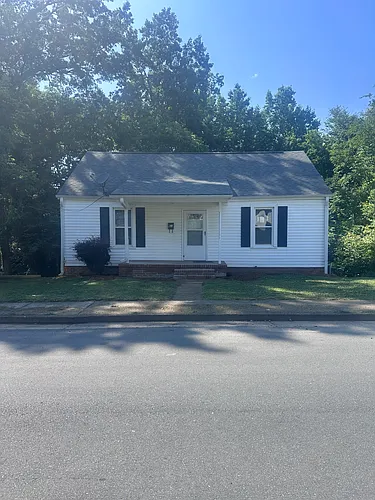 61 Brumley Ave NE Photo 1