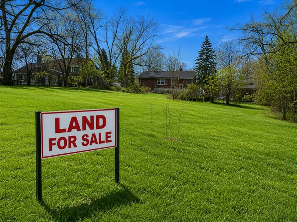 22W130 Irving Park Rd, Roselle, IL 60172