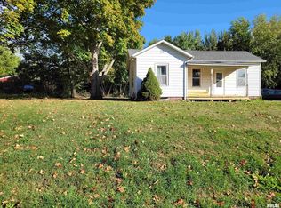 401 E 1st St, Maquon, IL