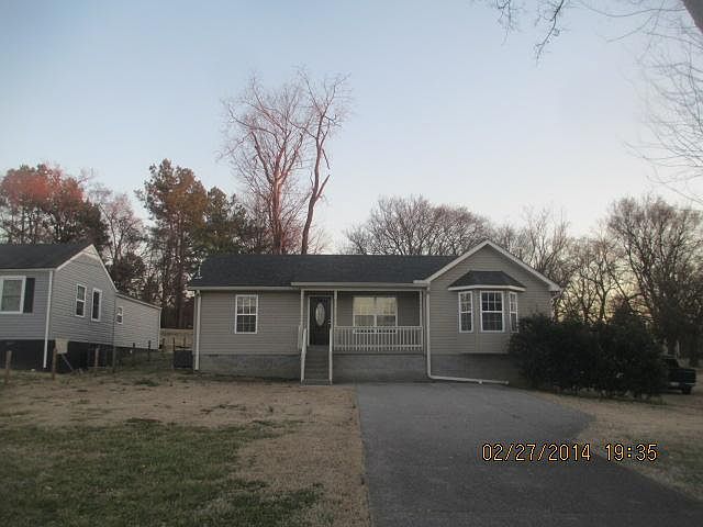 1st image of 1905 Dahlia Cir
