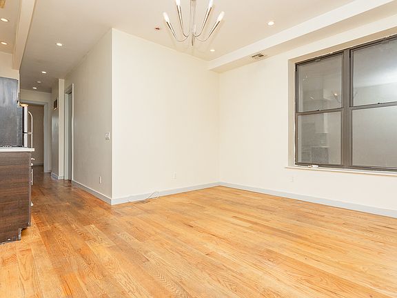 4th image of 1426 Bedford Ave Floor 2