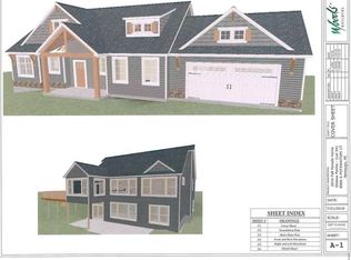 600 Pettis Ave NE, Ada, MI 49301