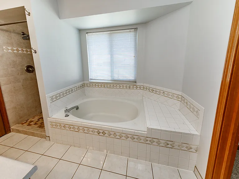 4920 Wilkin Dr — Photo 26