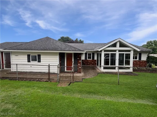 507 Harker Ave, Newell, WV 26050