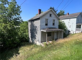 204 Bessemer Ave, Lyndora, PA 16045