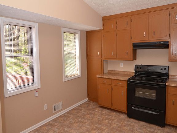 5th image of 3986 Jami Ln