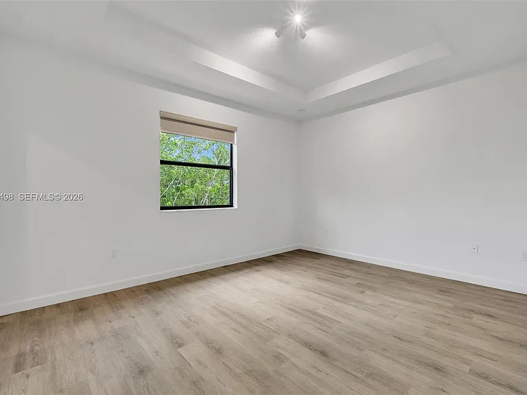 582 NE 207th St #582 — Photo 25