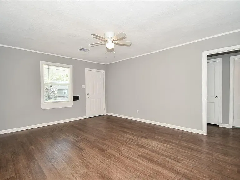 7334 Mountbatten Rd — Photo 4