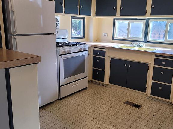5th image of 413 San Carlos Dr
