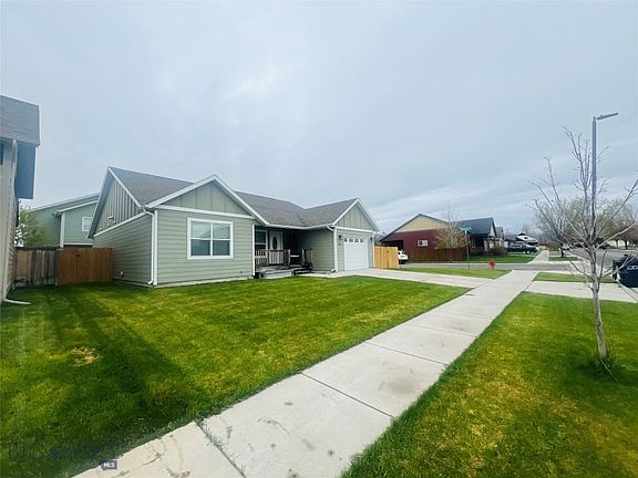 5th image of 810 Jardine Ave