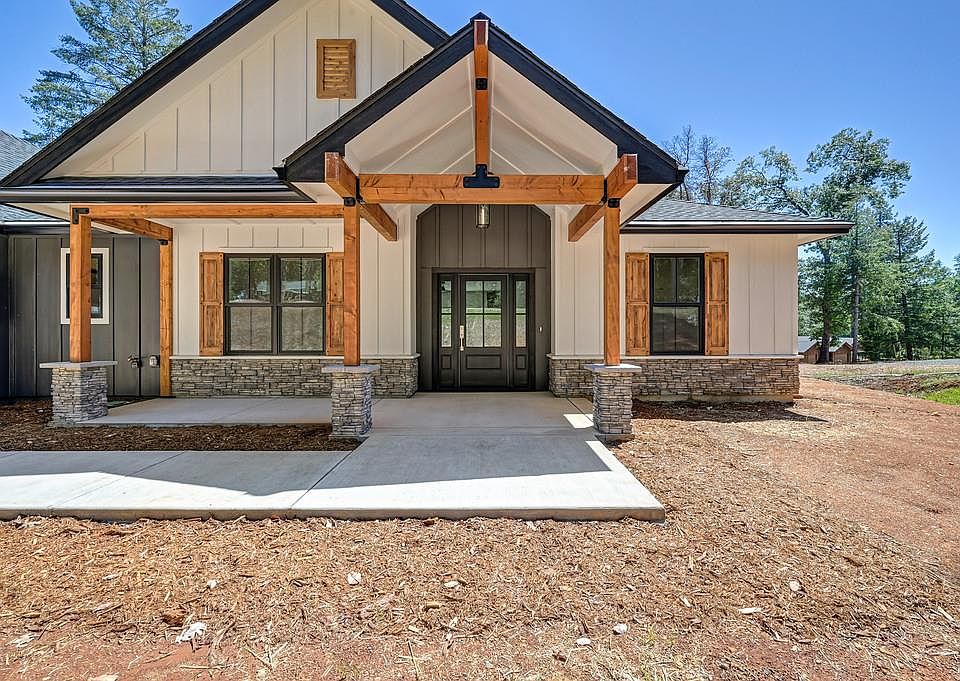 1st image of 5379 Crestline Dr