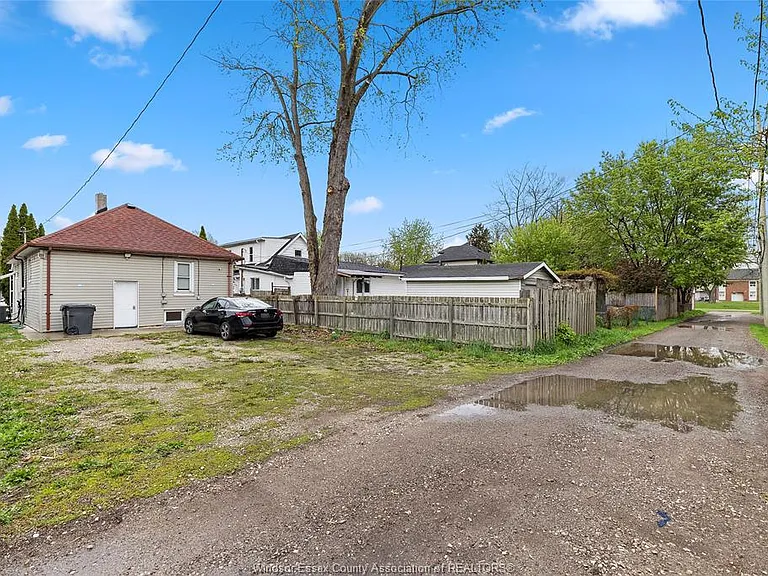 609 Saint Joseph St #3 — Photo 42