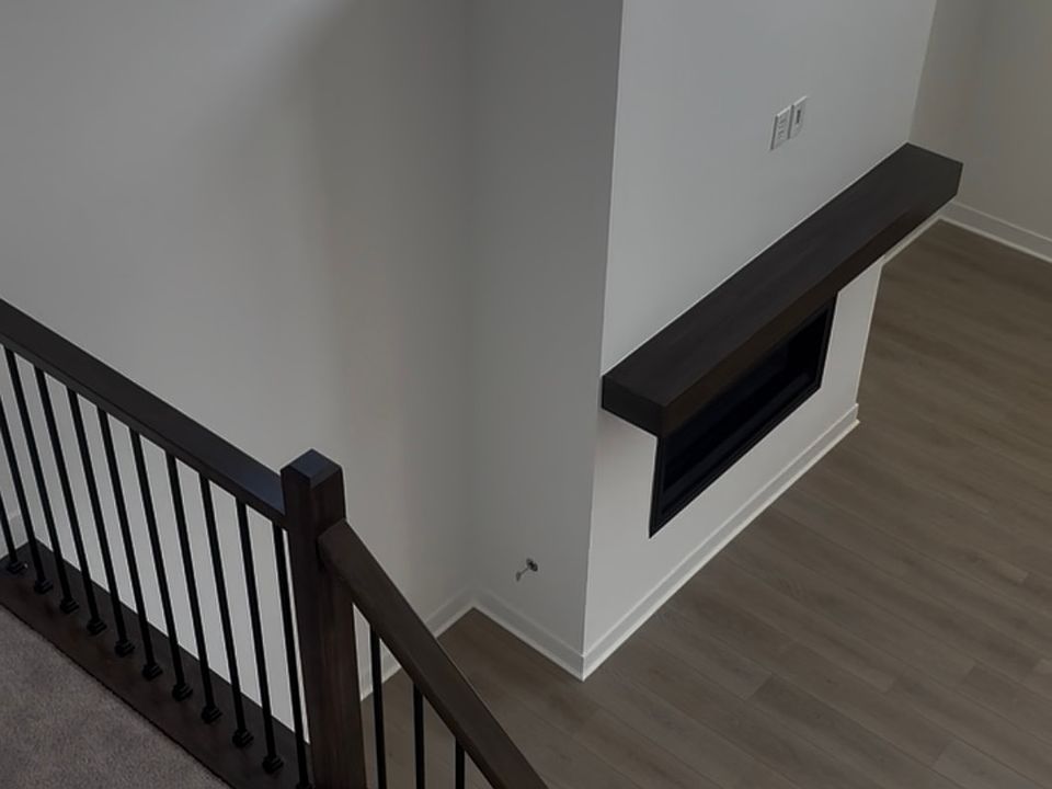 2nd image of 15413 Manderley St