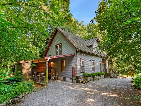 325 Columbia Street, Sumas, WA 98295