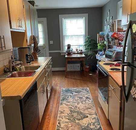 2nd image of 7410 Jefferson St