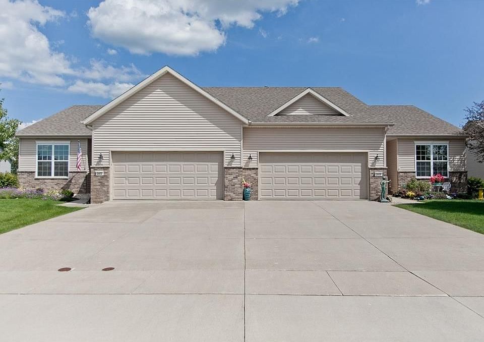 1st image of 2972 Stone Creek Ct