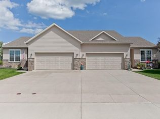 2972 Stone Creek Ct, Marion, IA 52302