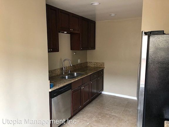 5th image of 12040 Havelock Ave