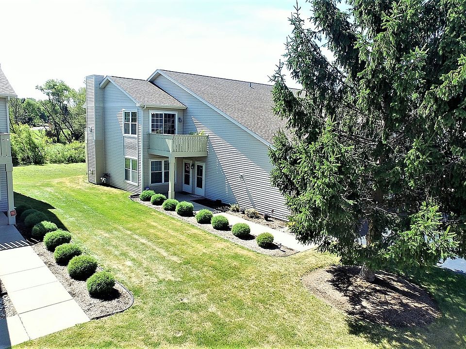 1st image of 7667 Creekbend #17