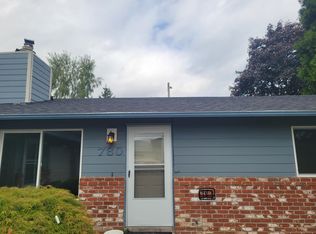 780 NE Village Squire Ave, Gresham, OR 97030